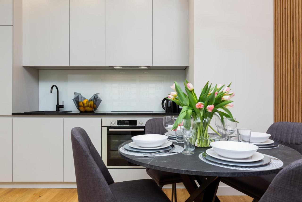 ורשה Mennica Residence - City Center By Renters Prestige מראה חיצוני תמונה